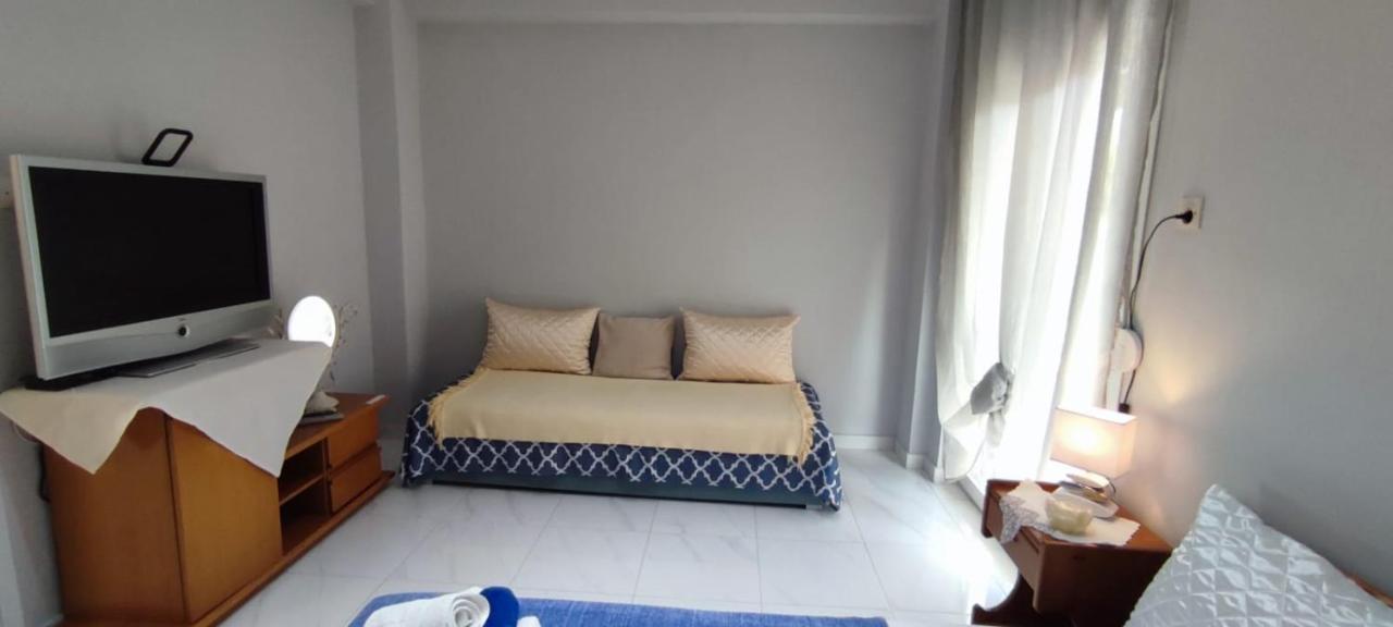 Little Hause Hotel Psakoudia Ngoại thất bức ảnh